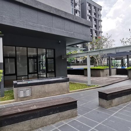 Alocasia Geniehome 3Br Free Wifi @ Utropolis Shah Alam Bagian luar foto