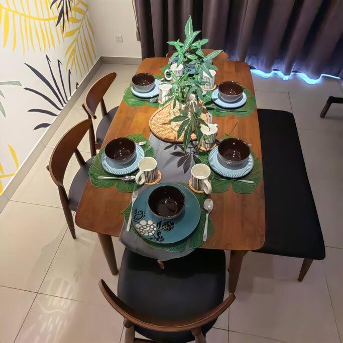 Alocasia Geniehome 3Br Free Wifi @ Utropolis Shah Alam Bagian luar foto